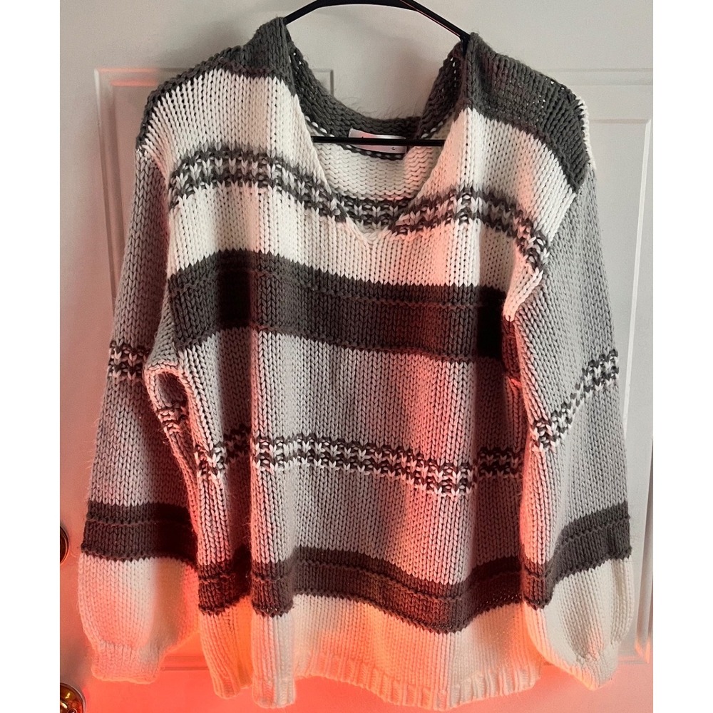 Angashion Striped V Neck Oversized Knit Sweater Gray White‎ Casual Pullover